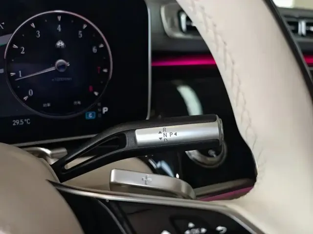 Mercedes-Benz Maybach S-Class — Фото автомобиля 27