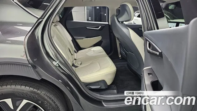 Kia EV6 Standard — Фото автомобиля 12