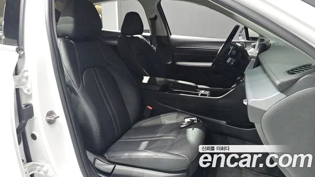 Hyundai Sonata — Фото автомобиля 24
