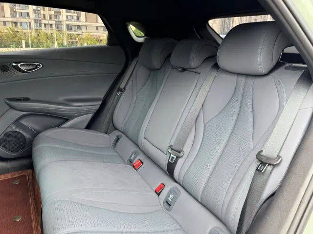 BYD Seal 06 GT — Фото автомобиля 8