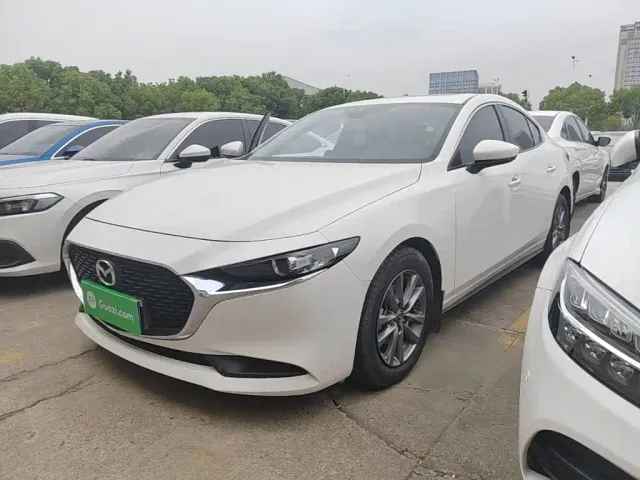 Фотография автомобиля — Mazda Axela