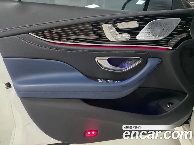 Mercedes-Benz CLS-Class — Фото автомобиля 15