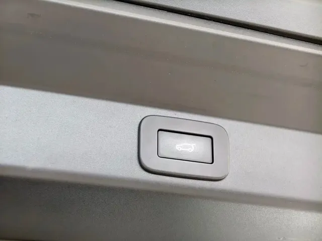 Land Rover Range Rover Sport — Фото автомобиля 15