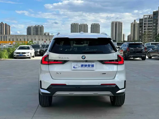 BMW X1 — Фото автомобиля 5