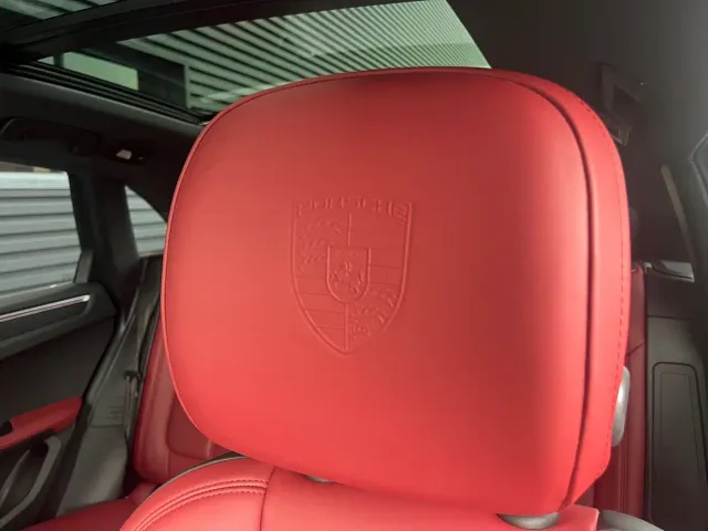 Porsche Macan — Фото автомобиля 12