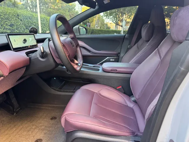 Nio ET5 Touring — Фото автомобиля 15