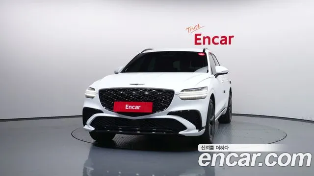 Genesis GV70 — Фото автомобиля 3