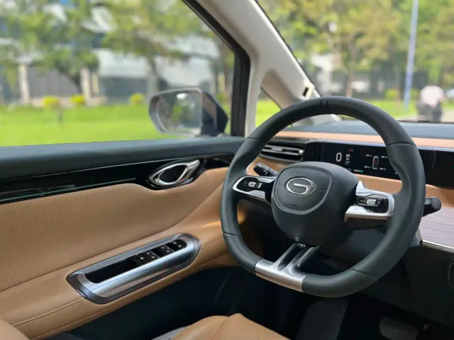 GAC Trumpchi E8 — Фото автомобиля 11