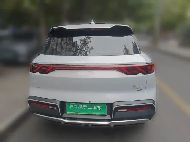 BYD Yuan UP — Фото автомобиля 3