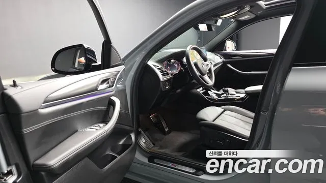 BMW X4 xDrive20i M Sport — Фото автомобиля 9