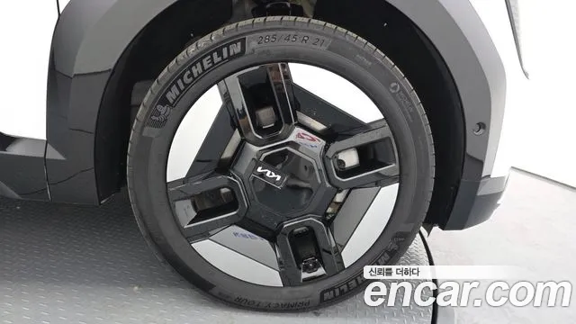Kia EV9 — Фото автомобиля 5