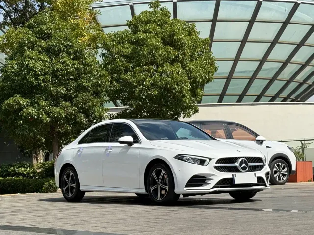 Mercedes-Benz A-Class — Фото автомобиля 3
