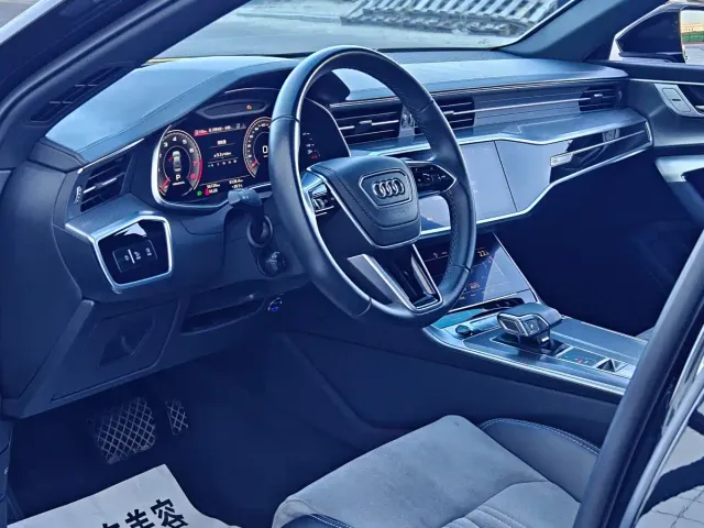 Audi A6L — Фото автомобиля 10
