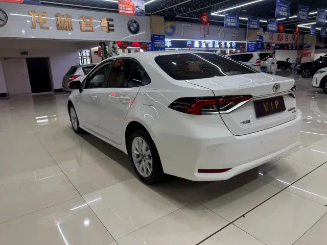Toyota Corolla — Фото автомобиля 5