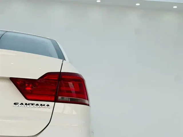 Volkswagen Santana — Фото автомобиля 11