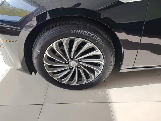 Buick LaCrosse — Фото автомобиля 22