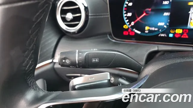 Mercedes-Benz E-Class — Фото автомобиля 27