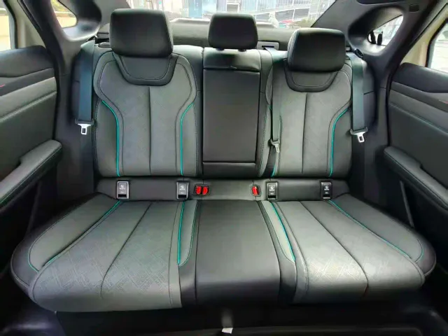 BYD Qin L — Фото автомобиля 14