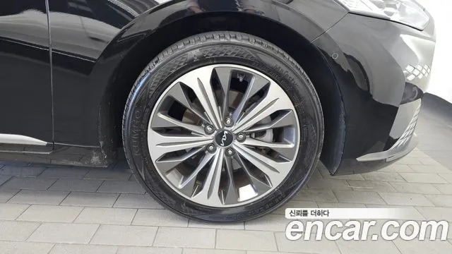 Kia K8 Hybrid — Фото автомобиля 6