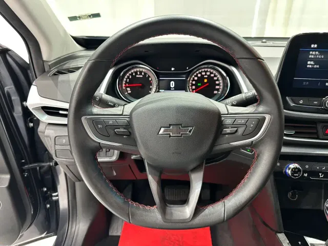 Chevrolet Orlando — Фото автомобиля 12