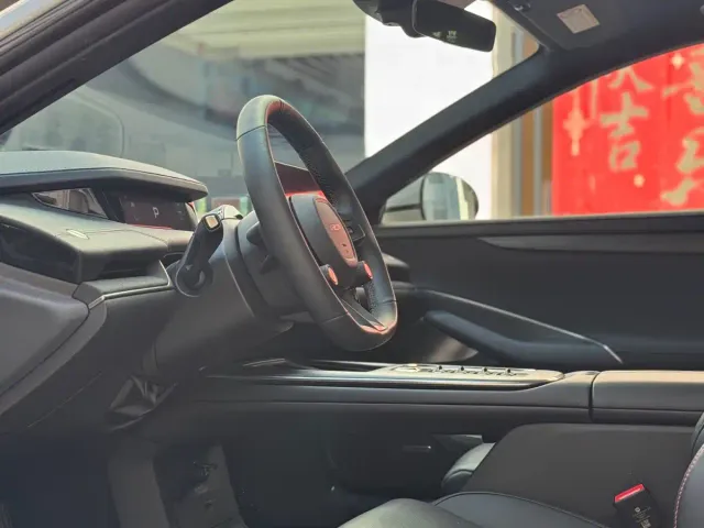 Xiaomi SU7 — Фото автомобиля 6