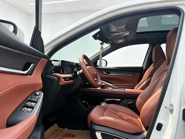 Changan CS75 Plus — Фото автомобиля 6