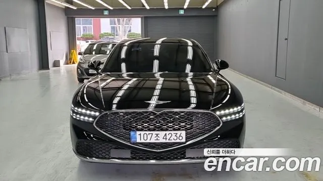 Genesis G90 Бензин 3.5 турбо AWD — Фото автомобиля 3