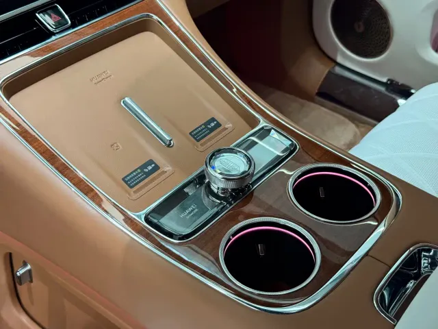 Maextro S800 — Фото автомобиля 20