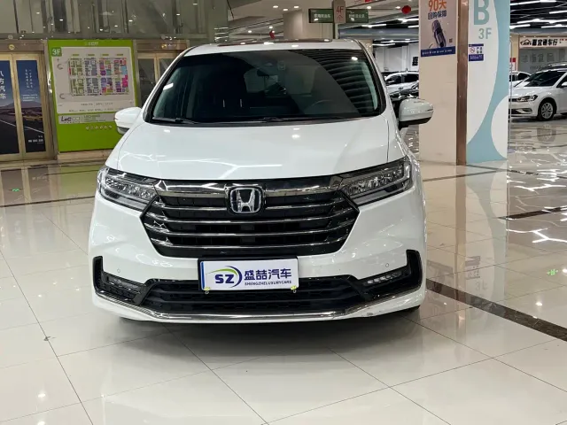 Honda Odyssey — Фото автомобиля 2