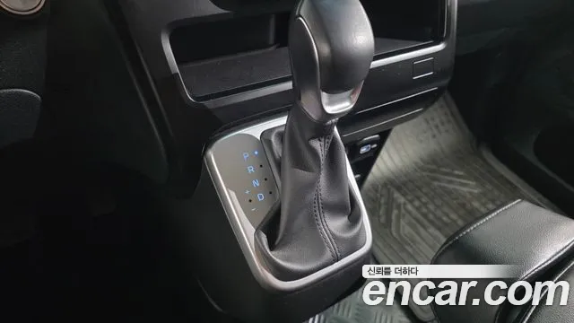 Hyundai Staria Staria Tourer 11 мест — Фото автомобиля 9