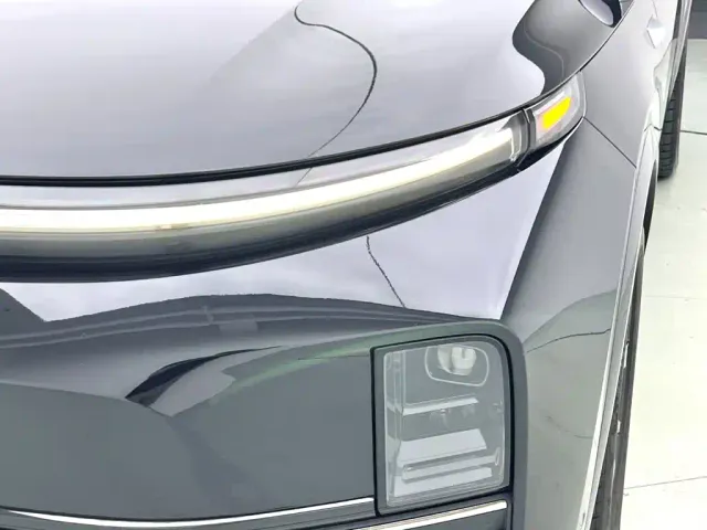 Li Auto L7 — Фото автомобиля 5
