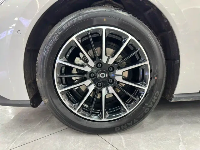 Changan Qiyuan A06 — Фото автомобиля 4