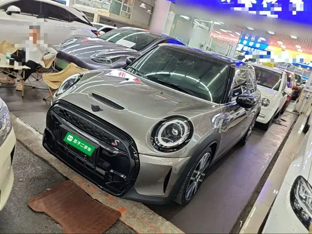 Фотография автомобиля — MINI Hatch