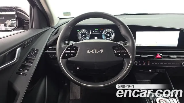 Kia Niro Niro (New) — Фото автомобиля 18