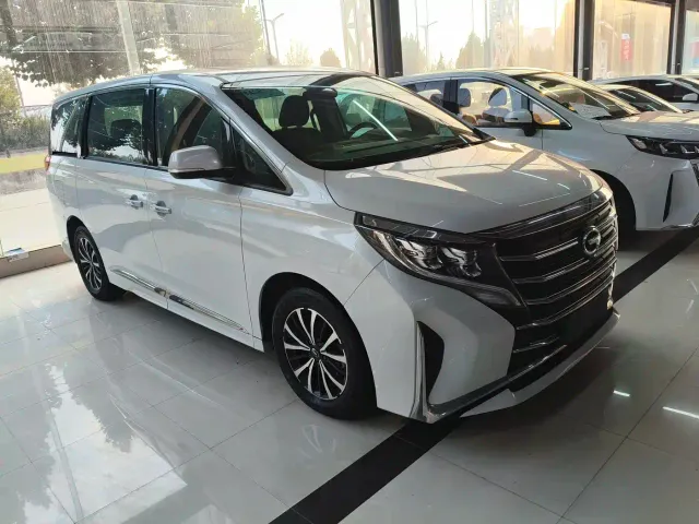 GAC Trumpchi M8 — Фото автомобиля 3