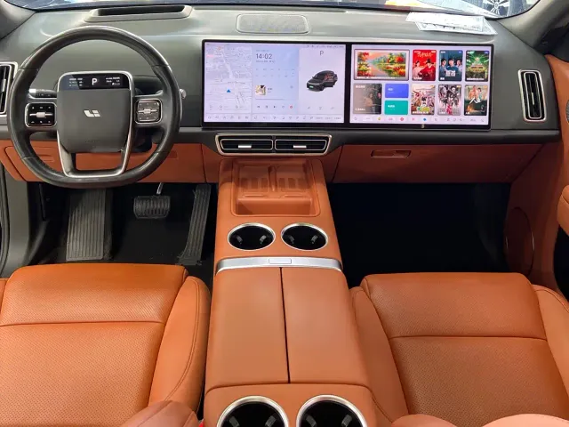 Li Auto L8 — Фото автомобиля 7