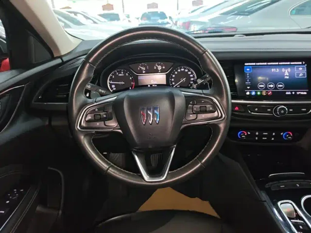 Buick Regal — Фото автомобиля 10