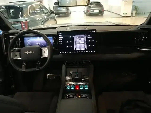 BYD FangChengBao Leopard 5 — Фото автомобиля 9