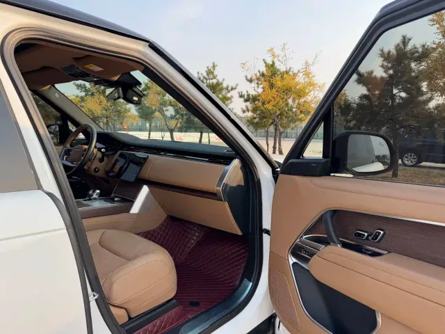 Land Rover Range Rover — Фото автомобиля 18