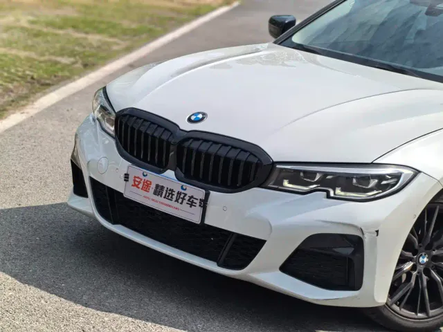 BMW 3 Series — Фото автомобиля 5