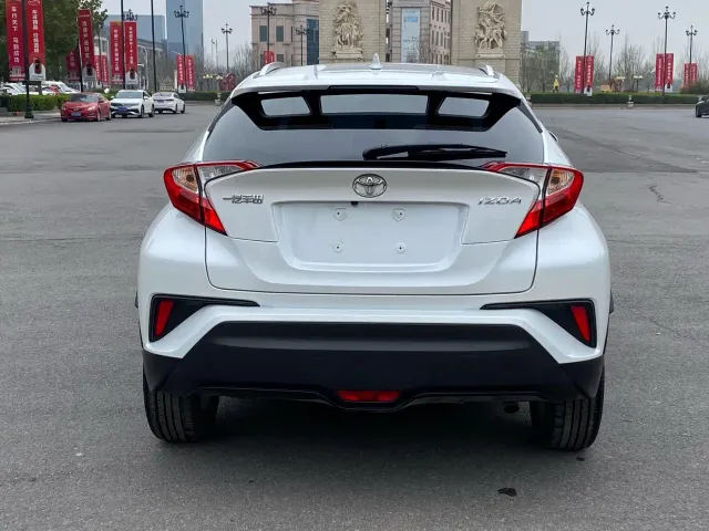 Toyota IZOA — Фото автомобиля 7