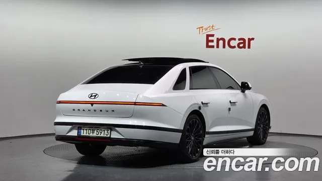 Hyundai Grandeur GN7 — Фото автомобиля 2