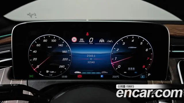 Mercedes-Benz E-Class W214 — Фото автомобиля 11