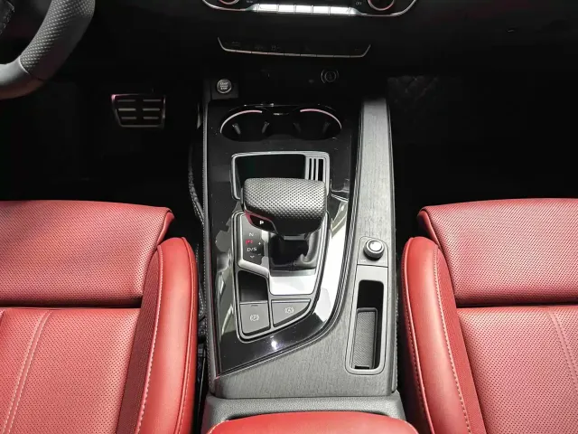 Audi A4L — Фото автомобиля 8