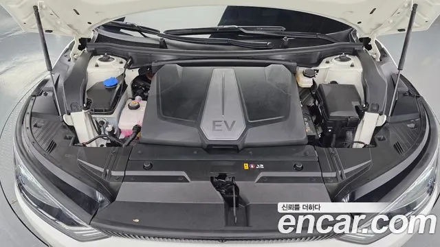 Kia EV6 — Фото автомобиля 5