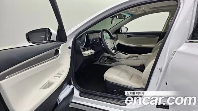 Hyundai Grandeur Grandeur (New) — Фото автомобиля 15