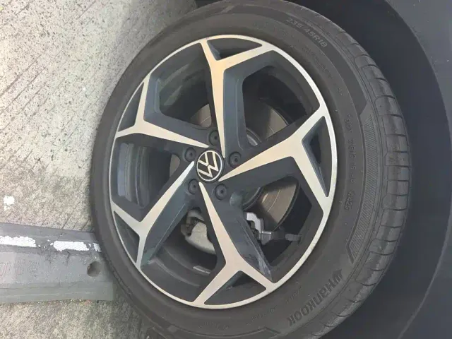 Volkswagen Passat — Фото автомобиля 6