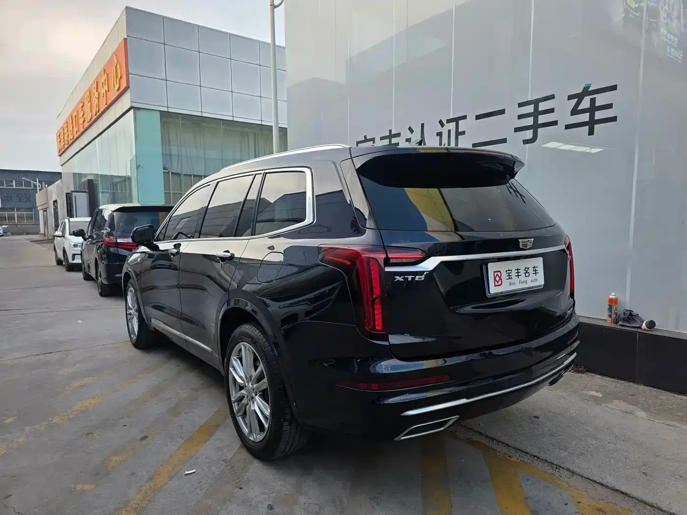 Cadillac Cadillac XT6 2022 2.0T 6-Seater 2WD Luxury Edition — Фото автомобиля 4