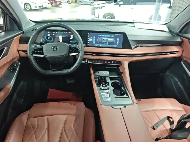 Changan CS75 Plus — Фото автомобиля 9