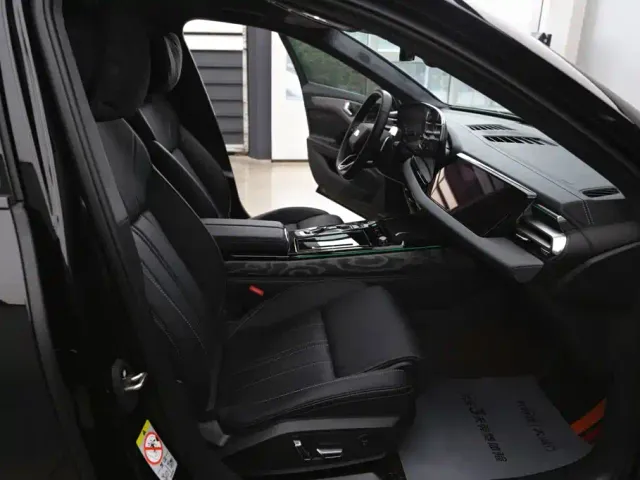 Audi A6L — Фото автомобиля 23